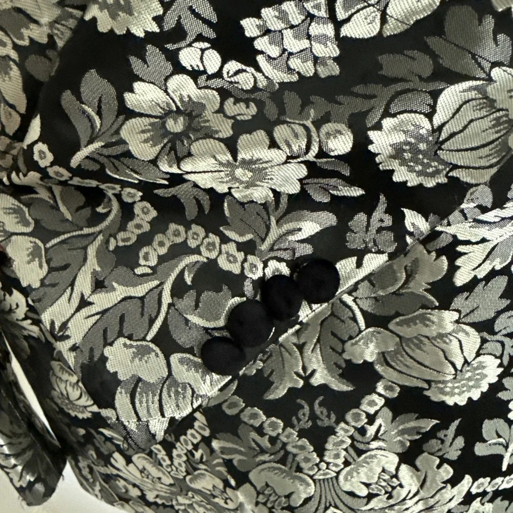 Kilburne Finch Formal Wear Floral Tuxedo Jacket Size 42R Silver Black